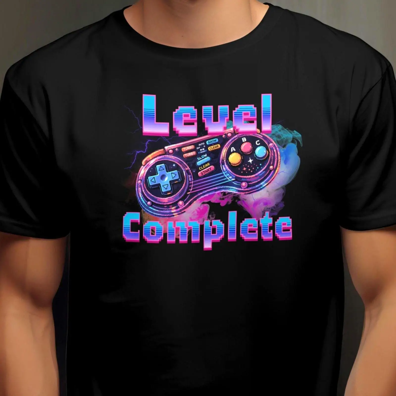 T-shirt Gaming Retrò: Livello  - Retro Gaming Ideas recensione e prezzo